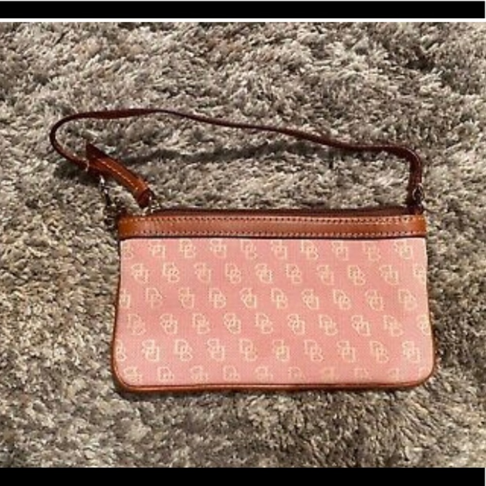 Like new Dooney and Bourke clutch purse